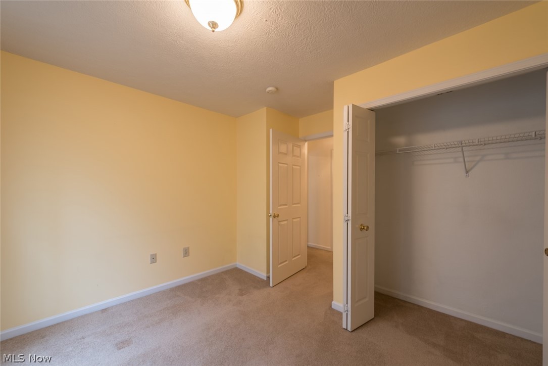 Lenox Square Condo Ph 04 - Residential