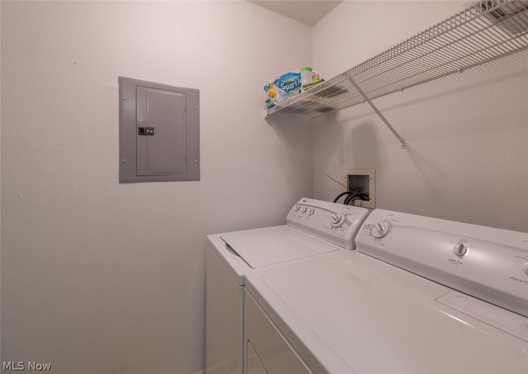 Lenox Square Condo Ph 04 - Residential