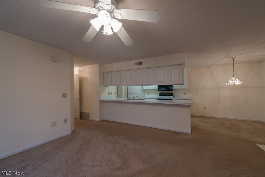 Lenox Square Condo Ph 04 - Residential