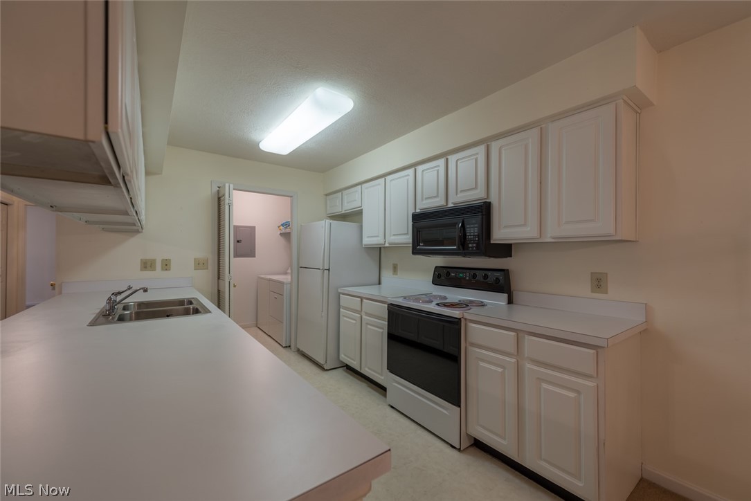 Lenox Square Condo Ph 04 - Residential