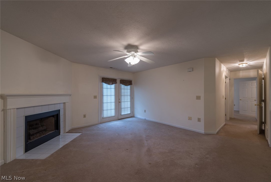 Lenox Square Condo Ph 04 - Residential