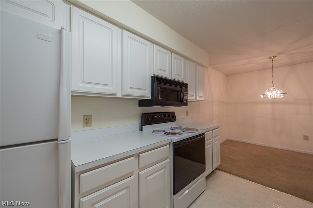 Lenox Square Condo Ph 04 - Residential