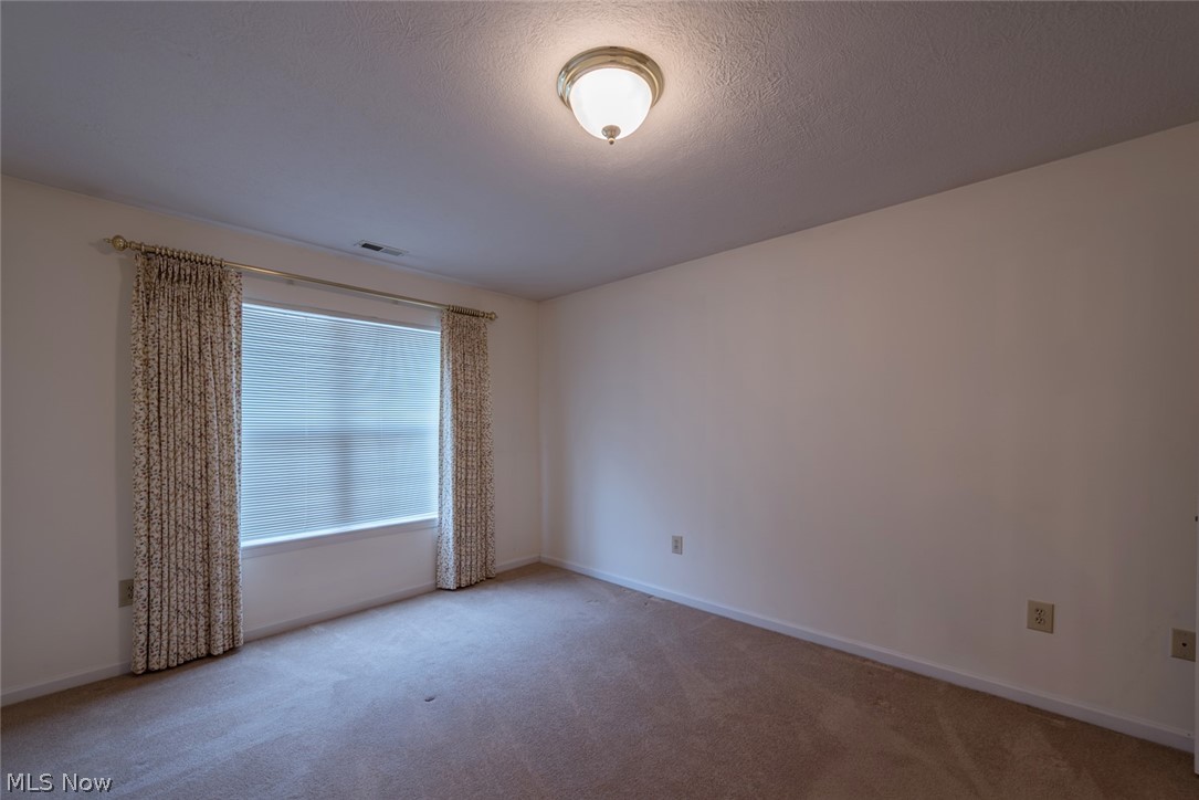 Lenox Square Condo Ph 04 - Residential