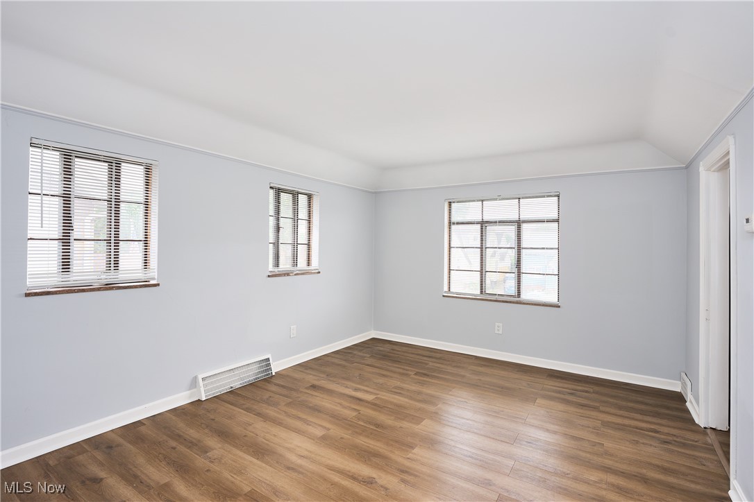 Vineyard Villas - Residential Income