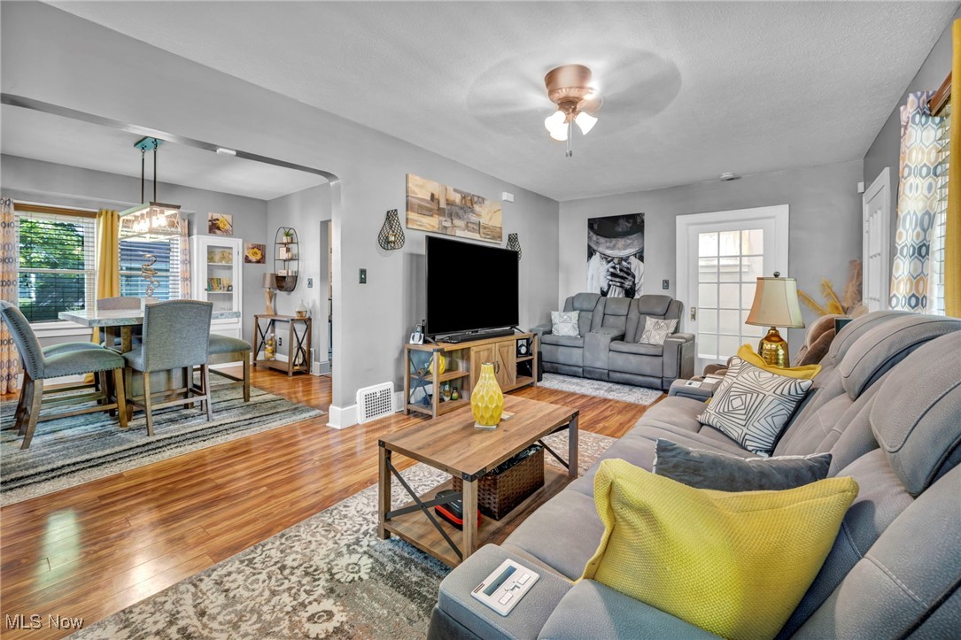 3403 Hartwood Road, Cleveland Heights, Ohio image 10