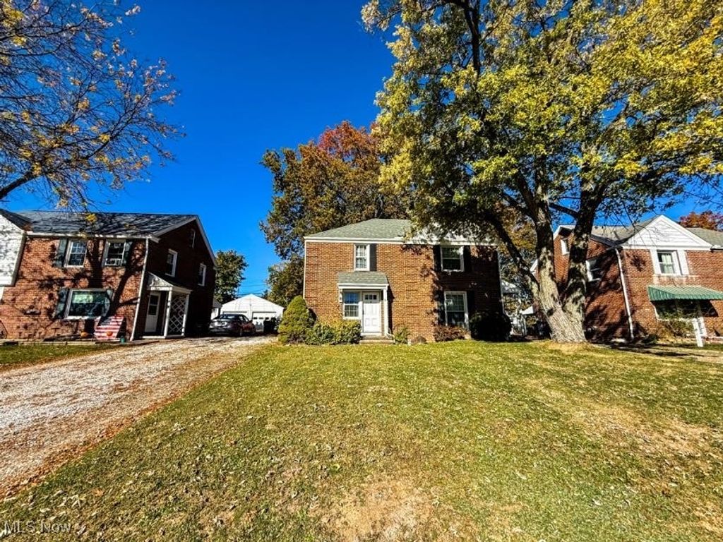 Photo of 2319 Broad Boulevard, Cuyahoga Falls, OH 44223 (MLS # 5168706)