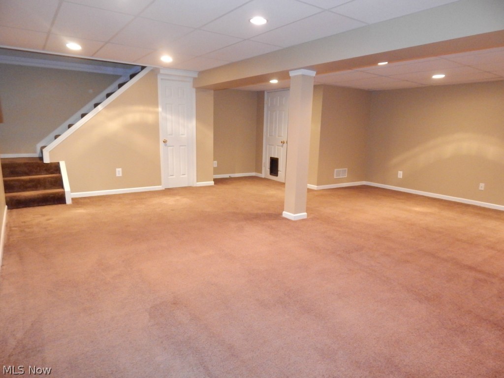 Williamsburg Court Condos - Residential Lease