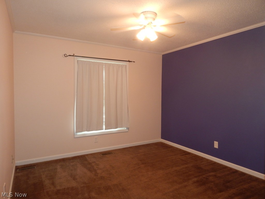 Williamsburg Court Condos - Residential Lease