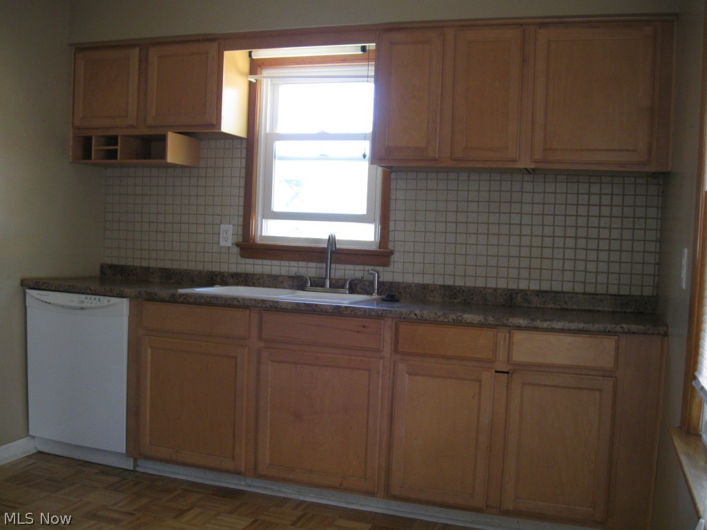 Nan-Linn - Residential Lease