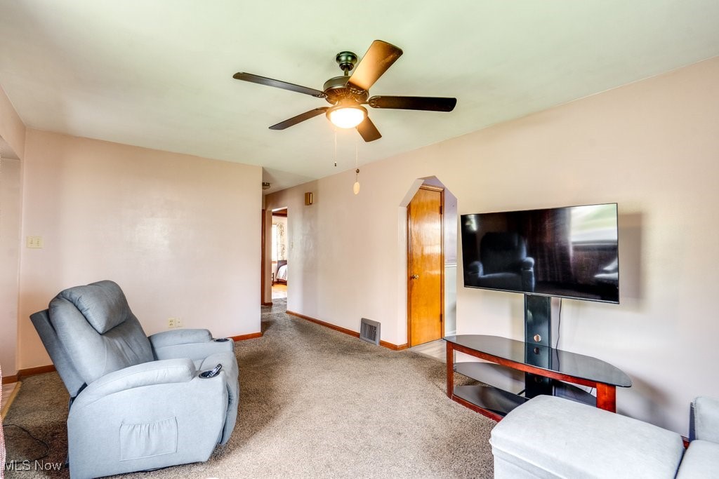 1213 Clifton Avenue, Akron, Ohio image 3