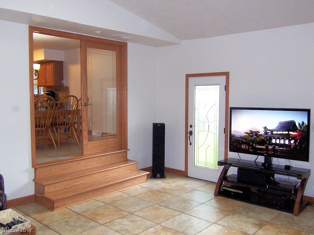 Sunny Estates 03 - Residential