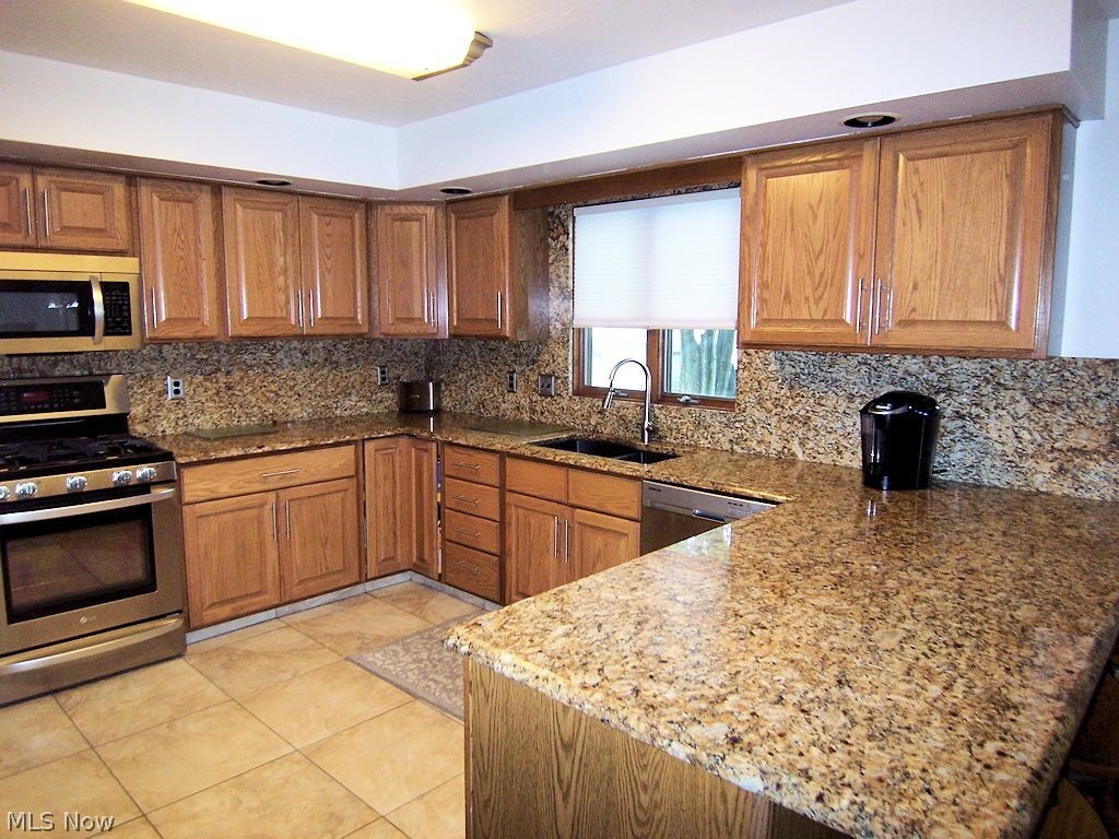 Sunny Estates 03 - Residential