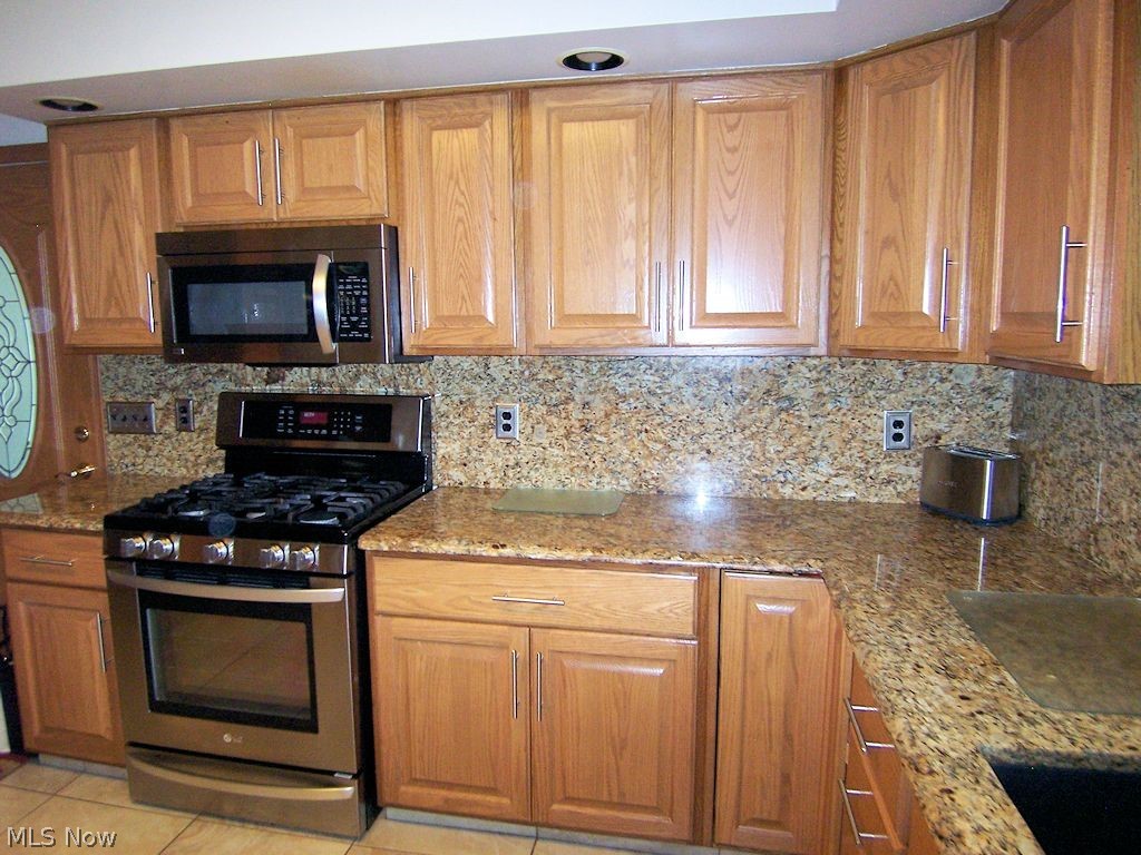 Sunny Estates 03 - Residential