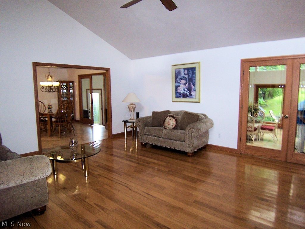 Sunny Estates 03 - Residential