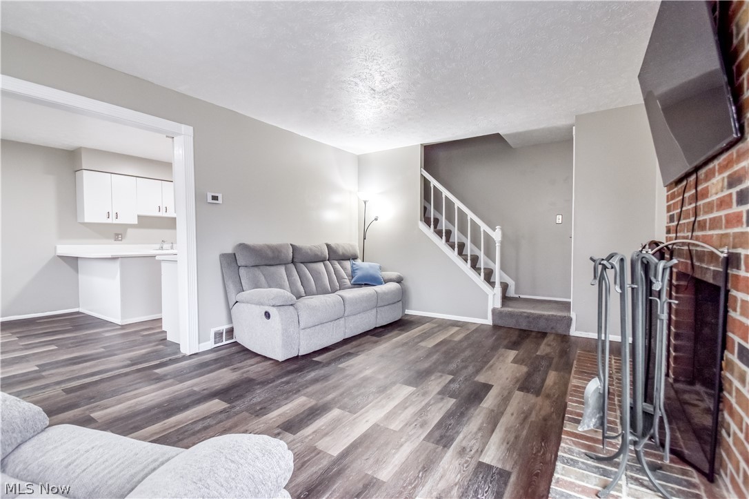 Big Turtle ll - Residential