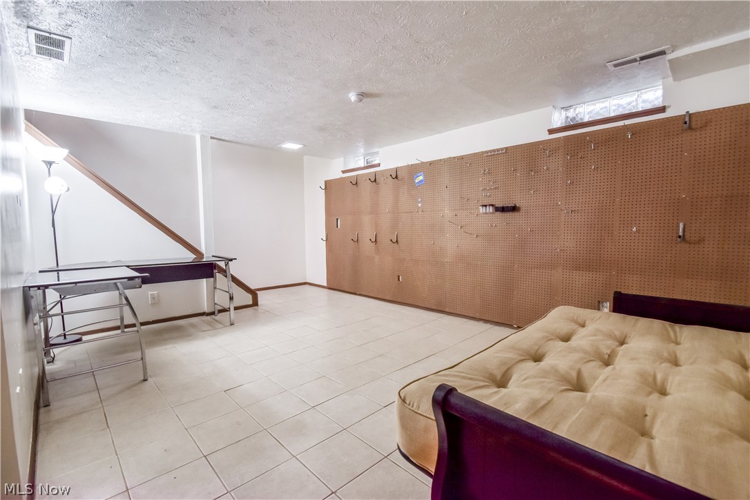 Big Turtle ll - Residential