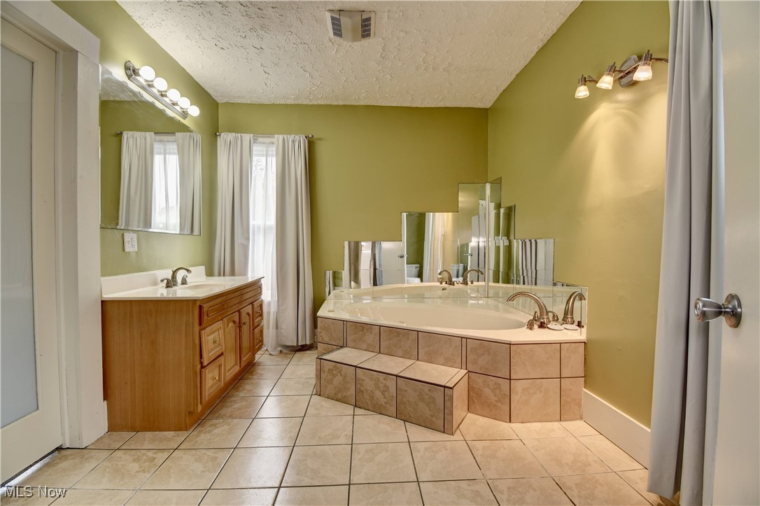 601 Short St, Dover, Ohio image 33