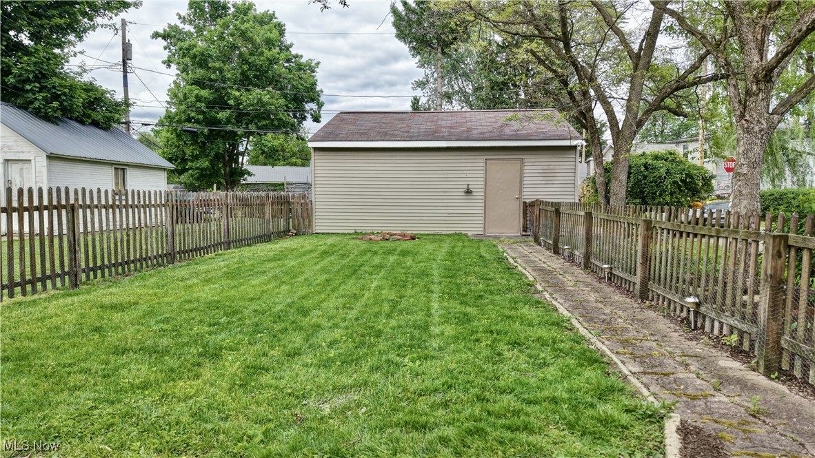 601 Short St, Dover, Ohio image 9