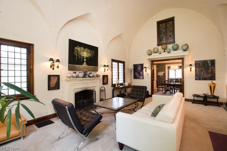 Elywood - Residential