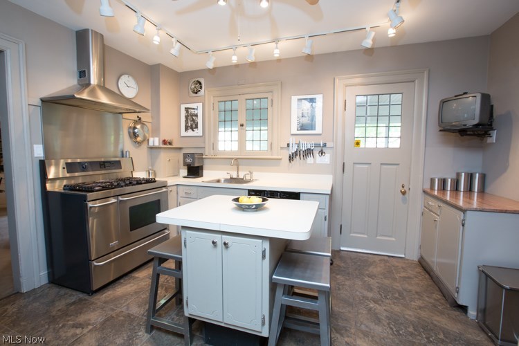 Elywood - Residential