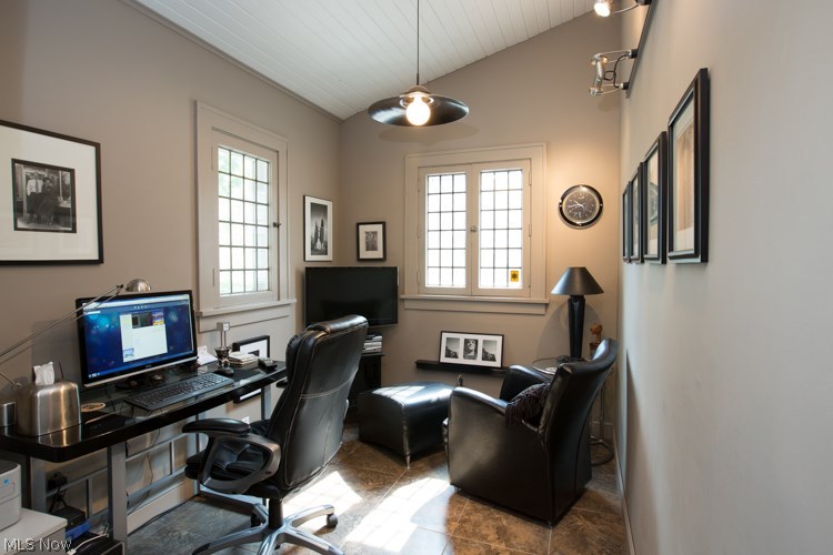 Elywood - Residential