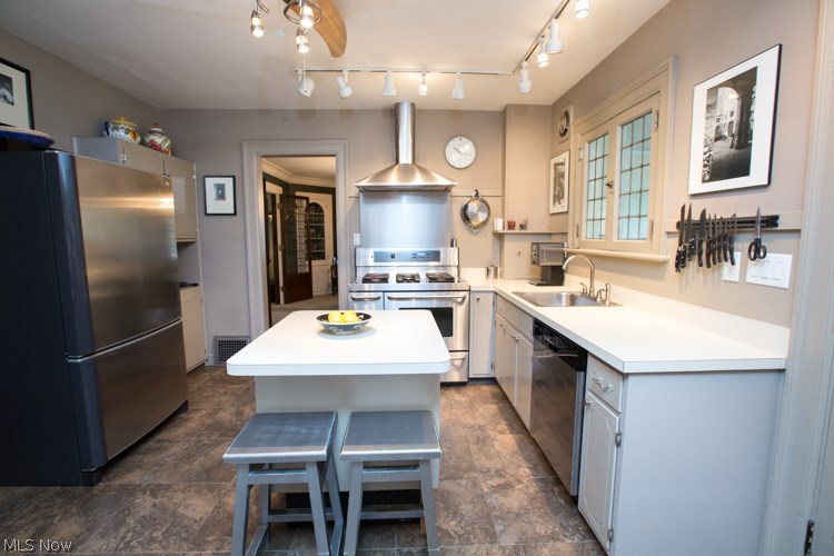 Elywood - Residential