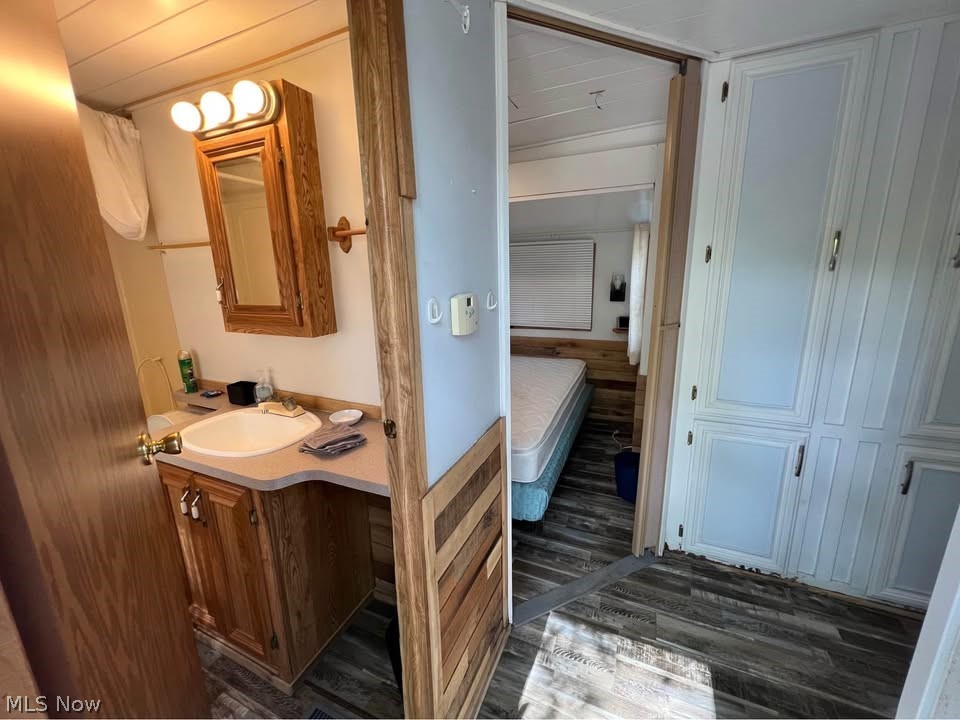 Lake Village Campground - Residential