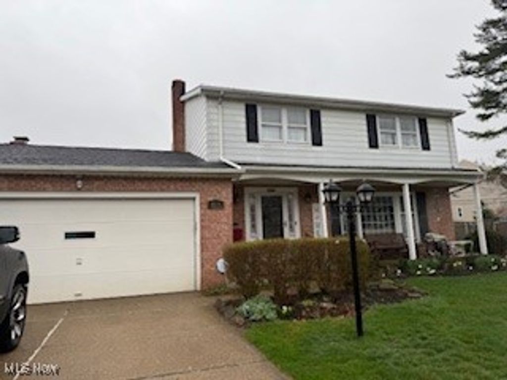 Photo of 1026 Joy Oval, Seven Hills, OH 44131 (MLS # 5185444)