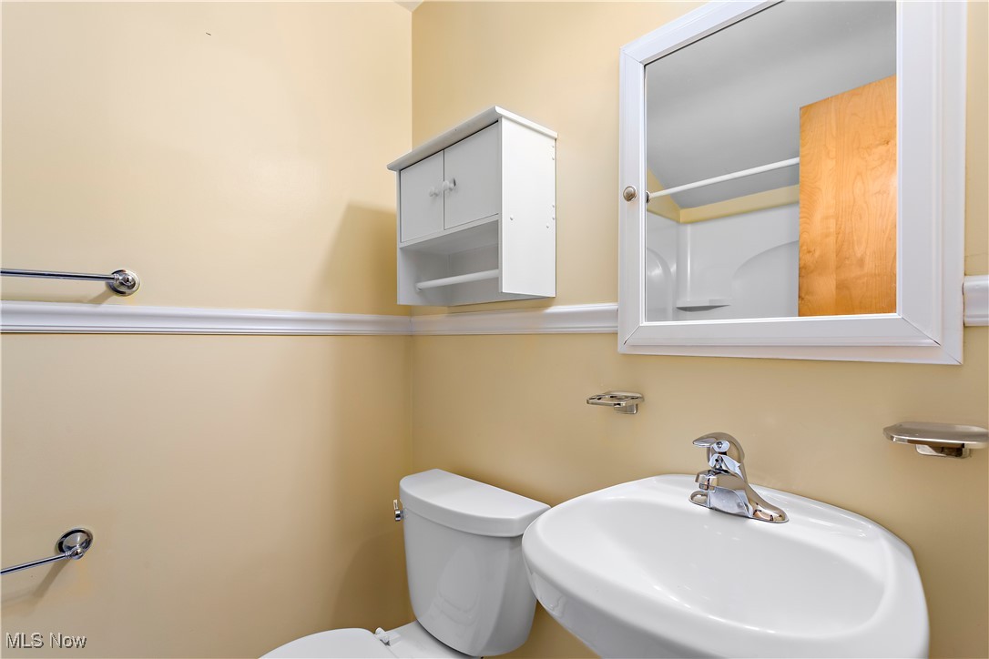 Country Club Condo - Residential