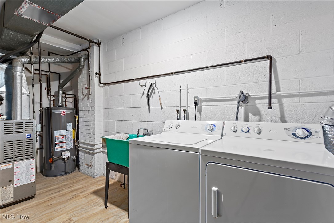 Country Club Condo - Residential