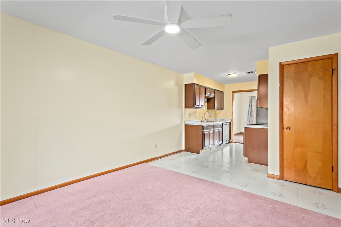 Country Club Condo - Residential