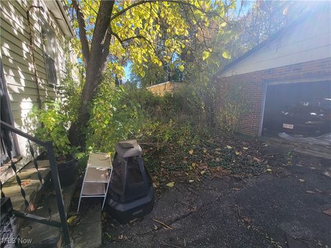 Tiny photo for 12410 Ingomar Avenue, Cleveland, OH 44108 (MLS # 5179908)