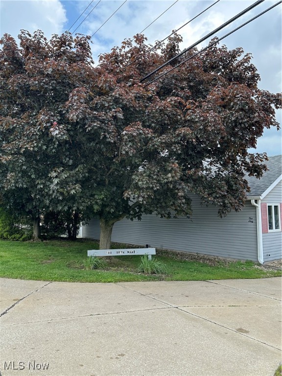 160 Bryn Mawr Unit A Street