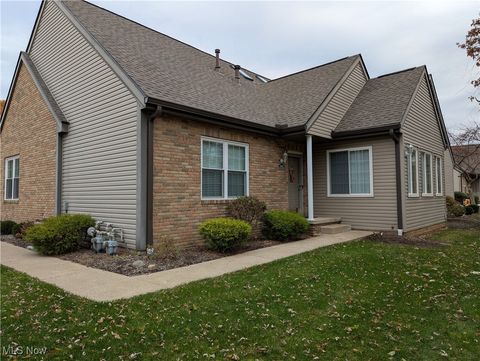 Condo For Sale - 1563 Cambridge Avenue<br/> North Canton, OH 44709