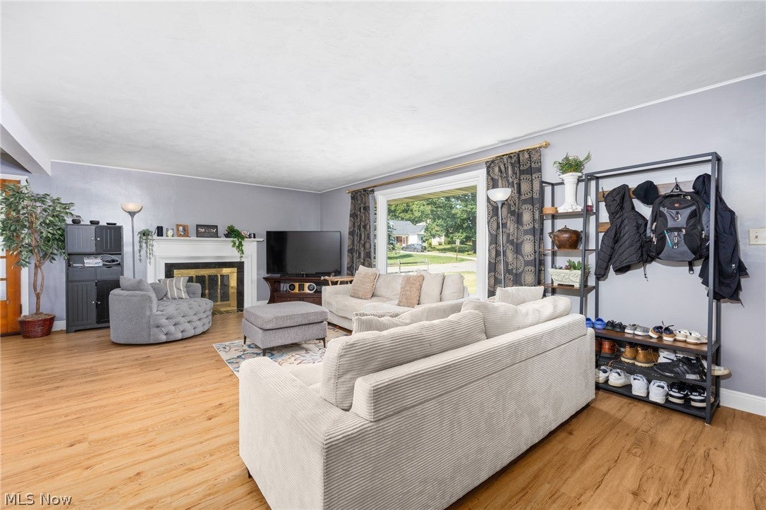 887 Arlington Avenue