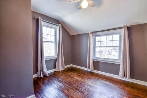 Tiny photo for 536 Independence Street, Fairport Harbor, OH 44077 (MLS # 5190028)