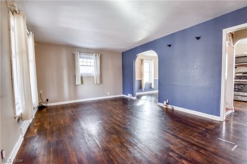 Tiny photo for 536 Independence Street, Fairport Harbor, OH 44077 (MLS # 5190028)