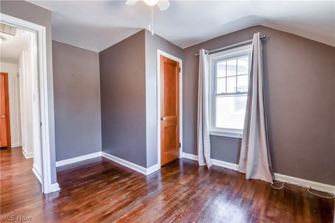 Tiny photo for 536 Independence Street, Fairport Harbor, OH 44077 (MLS # 5190028)