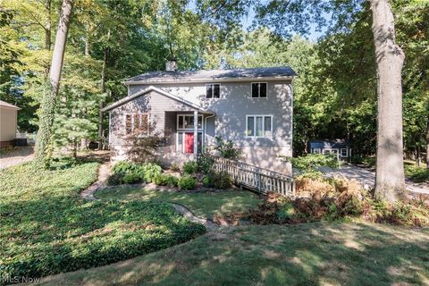 Homes For Sale - 20050 Idlewood Trail<br/> Strongsville, OH 44149