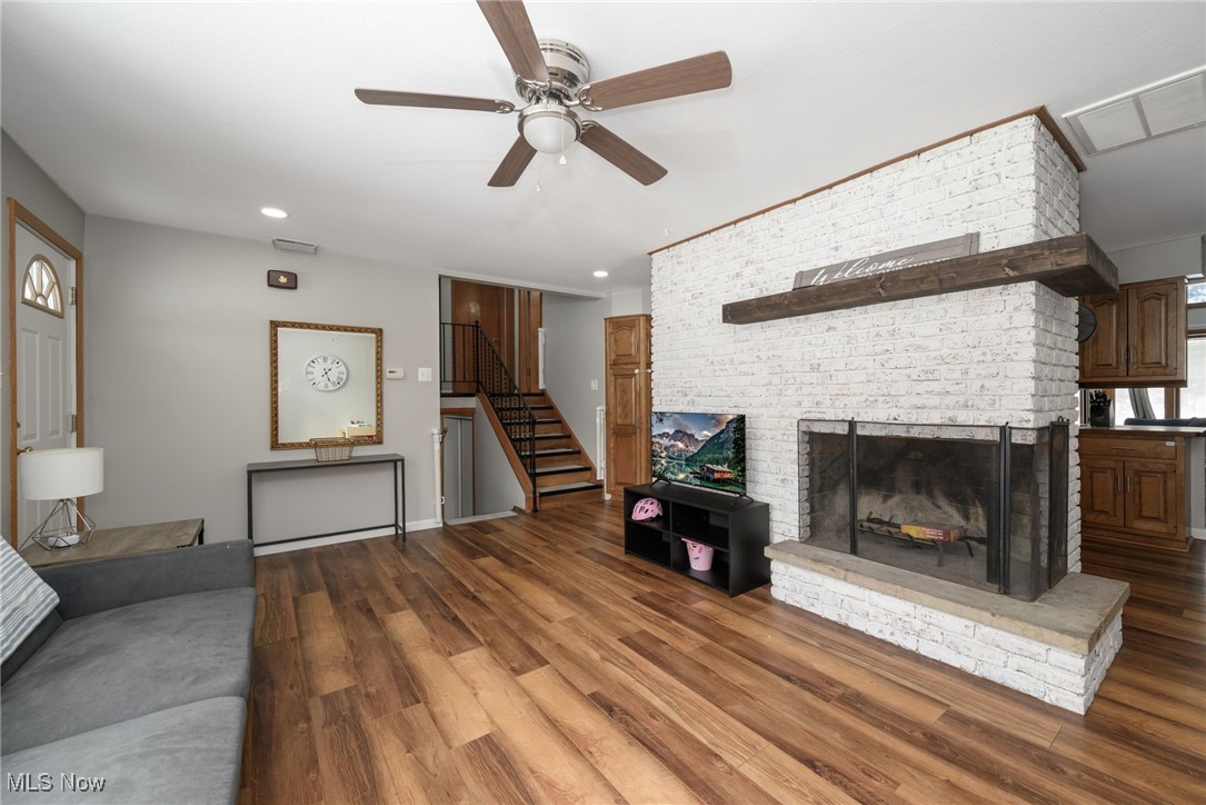 12586 Woodside Drive