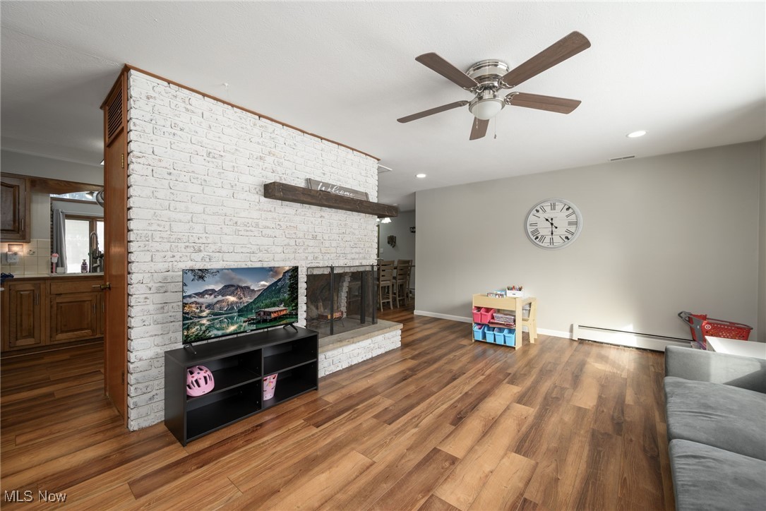 12586 Woodside Drive