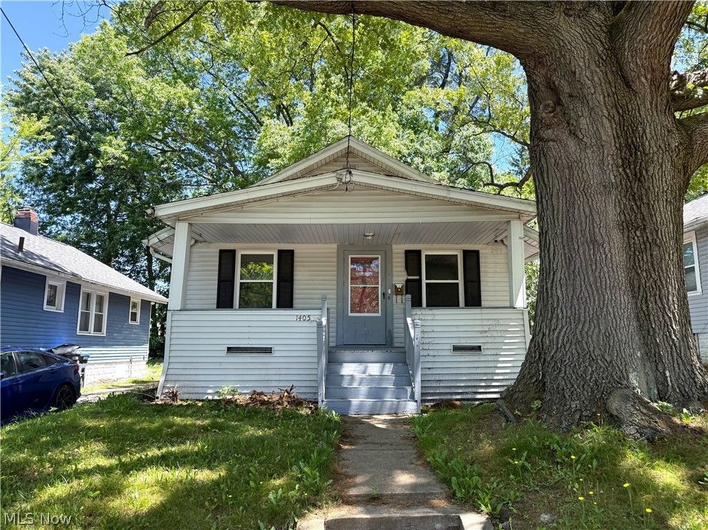 Photo of 1405 Brandon Avenue, Akron, OH 44305 (MLS # 5214991)
