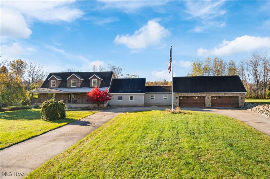Photo of 9720 Konrad Kohl Road NW, Bolivar, OH 44612 (MLS # 5170458)