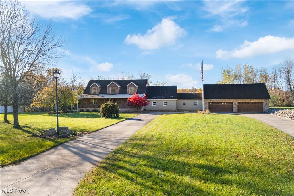 Photo of 9720 Konrad Kohl Road NW, Bolivar, OH 44612 (MLS # 5170458)