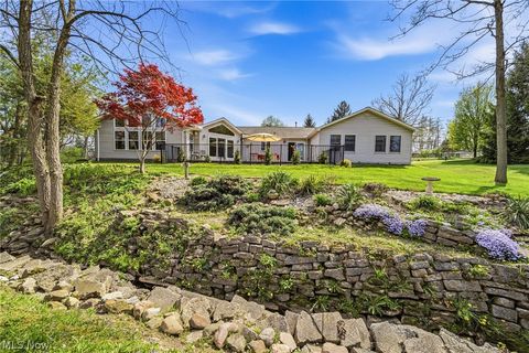 Tiny photo for 16912 Albion Road, Strongsville, OH 44136 (MLS # 5203985)