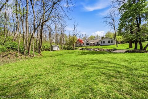 Tiny photo for 16912 Albion Road, Strongsville, OH 44136 (MLS # 5203985)