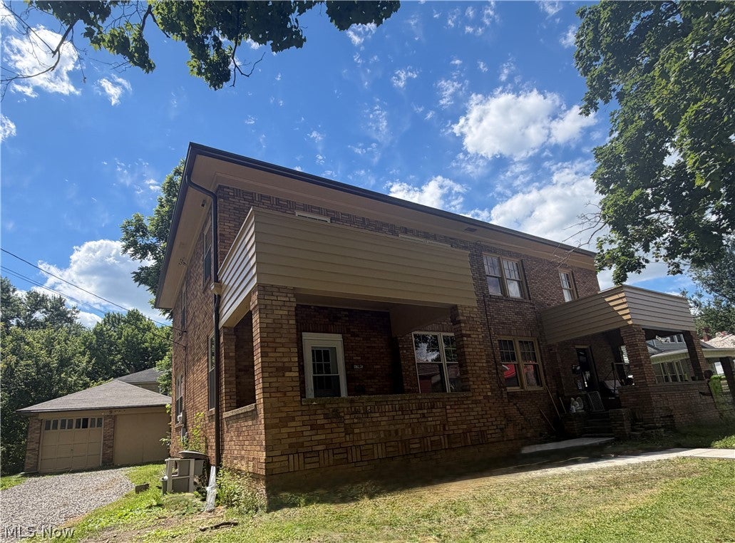 1245 Jewett Drive