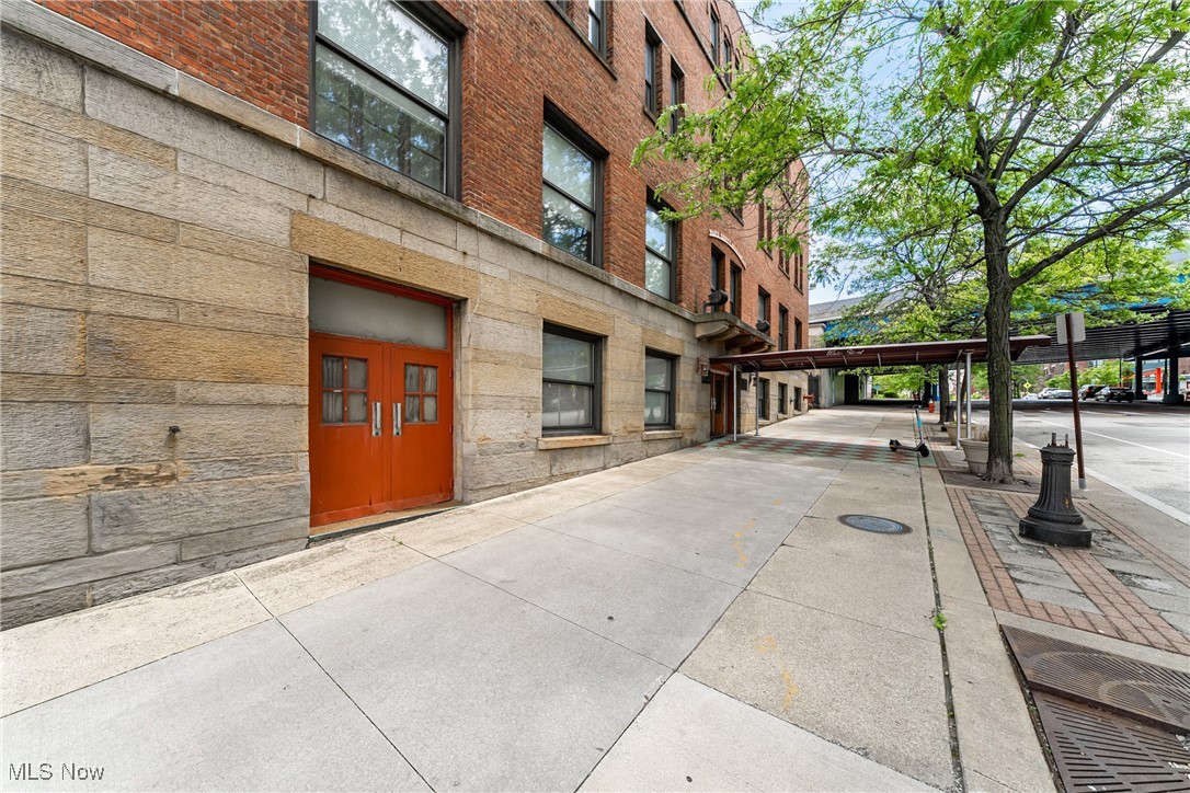 1133 W 9th Street #305, Cleveland, Ohio image 2