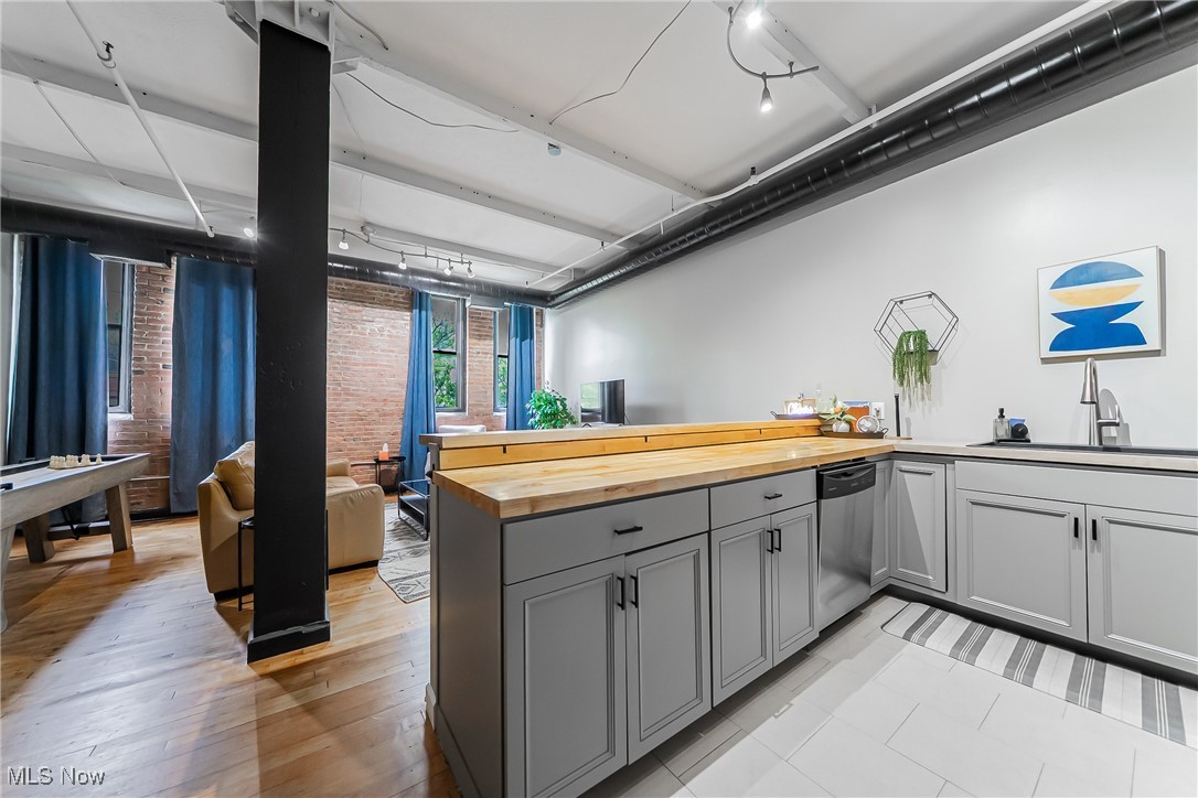 1133 W 9th Street #305, Cleveland, Ohio image 8