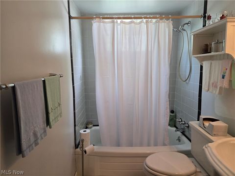 Tiny photo for 15021 Florence Drive, Maple Heights, OH 44137 (MLS # 5210234)